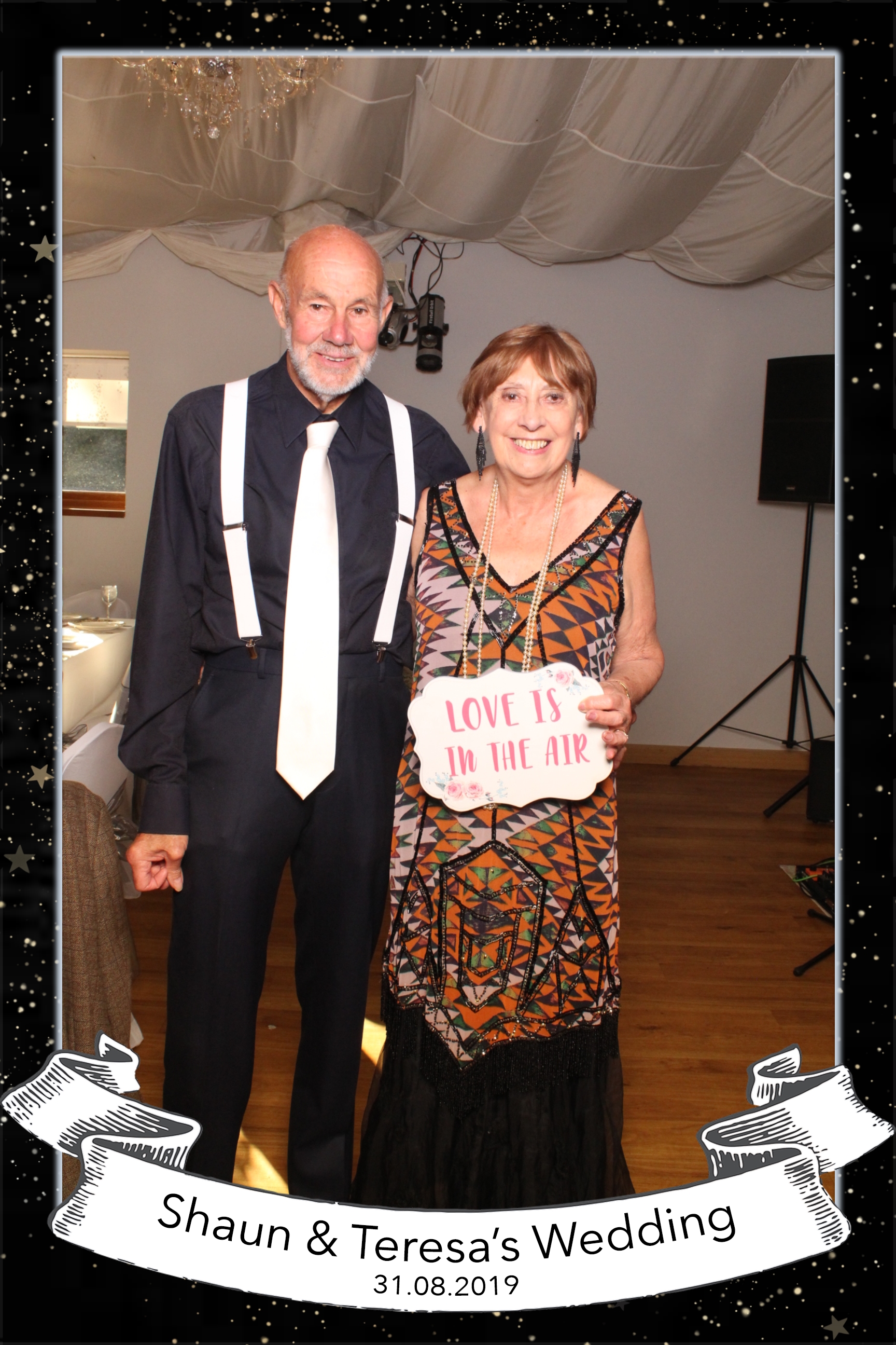 Sean and Teresa | View more photos from the event at images.mobile-photo-booth.com/u/MobilePhotoBoothUK/Sean-and-Teresa